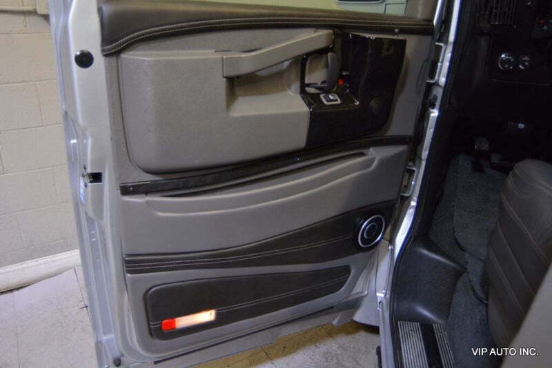 2020 GMC Savana 2500