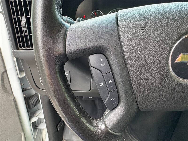 2022 Chevrolet Express 2500