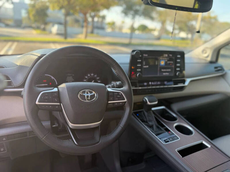 2021 Toyota Sienna
