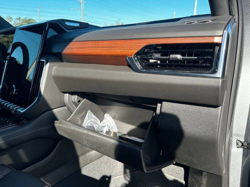 2025 GMC Yukon Denali