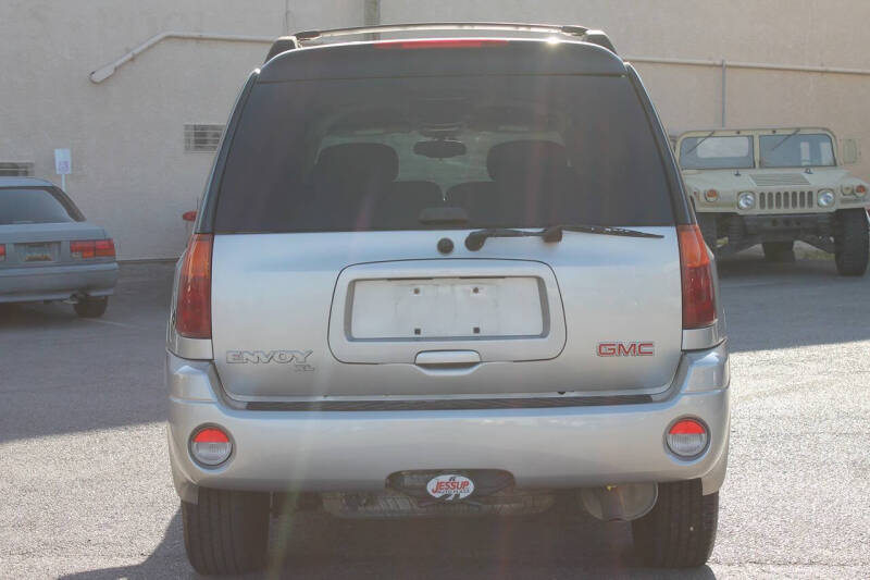 2005 GMC Envoy XL SLE