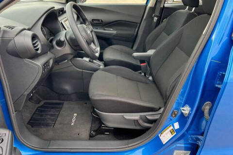 2025 Nissan Kicks Play S