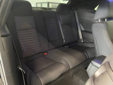 2012 Dodge Challenger SXT