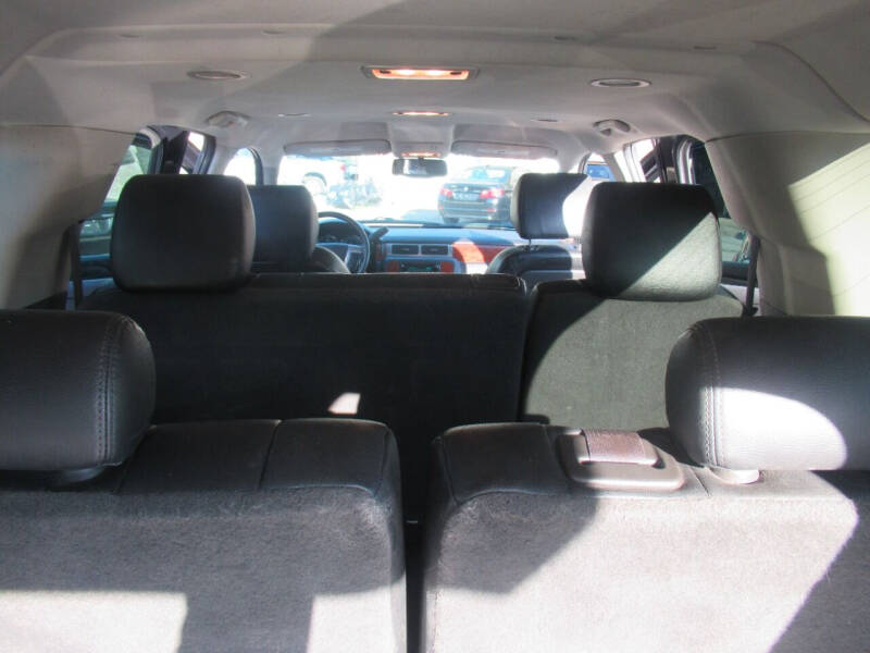 2013 Chevrolet Suburban LS