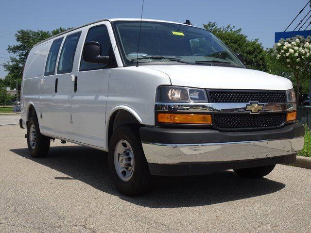 2024 Chevrolet Express 2500
