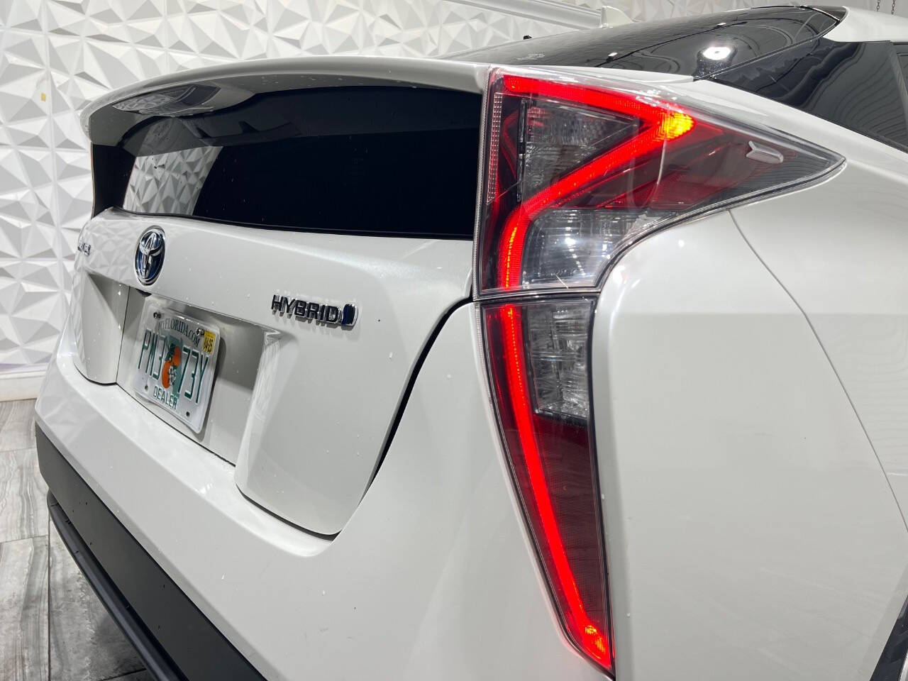 2016 Toyota Prius Two photo 18