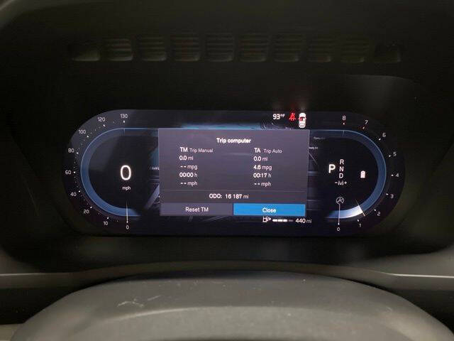 2025 Volvo XC90 B5 Core Bright Theme