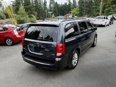2013 Dodge Grand Caravan R/T