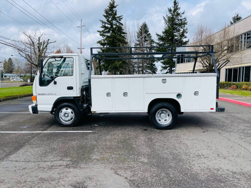 2004 Isuzu NPR for sale at NW Leasing LLC in Milwaukie OR