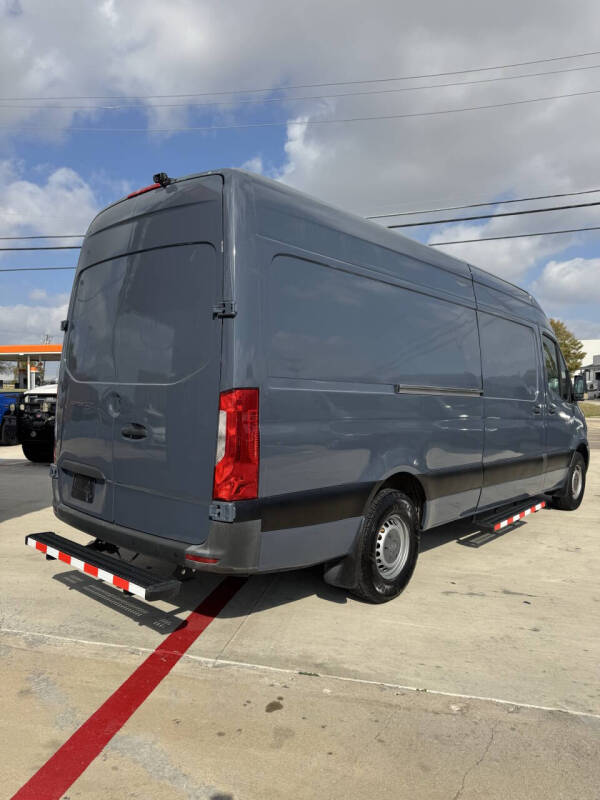 2019 Mercedes-Benz Sprinter 2500