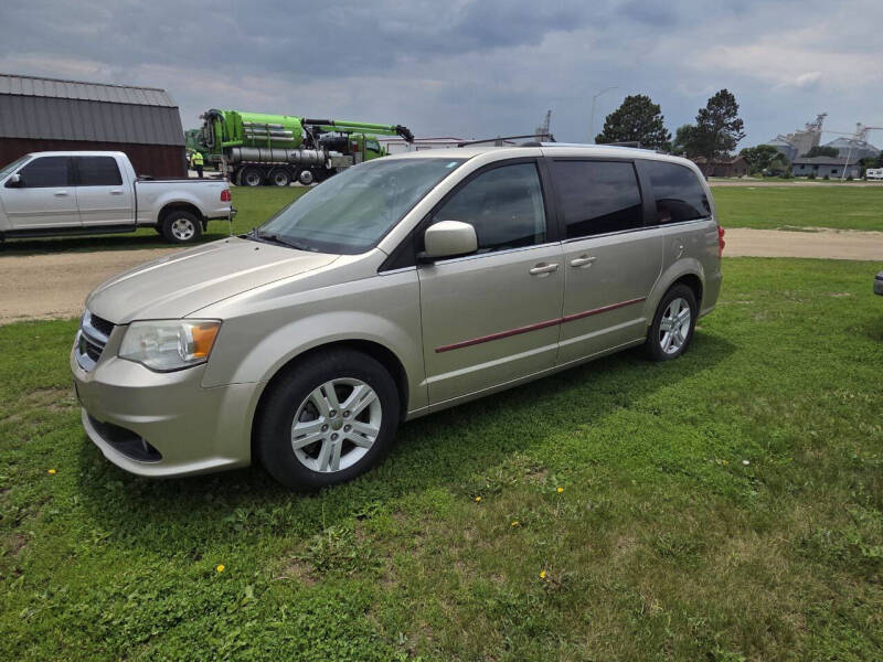 Used 2013 Dodge Grand Caravan Crew with VIN 2C4RDGDG8DR567869 for sale in Madison, SD