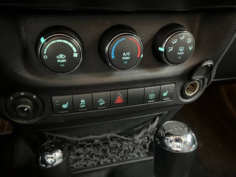 2018 Jeep Wrangler JK Unlimited Sahara