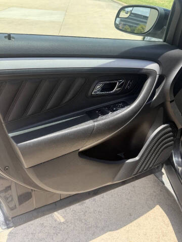 2018 Ford Taurus SEL