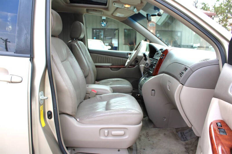 2005 Toyota Sienna