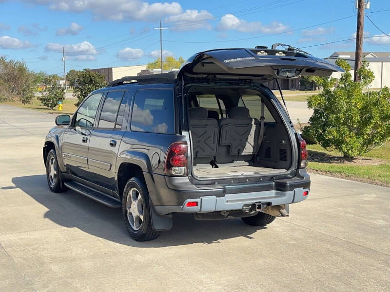 2004 Chevrolet TrailBlazer EXT LT