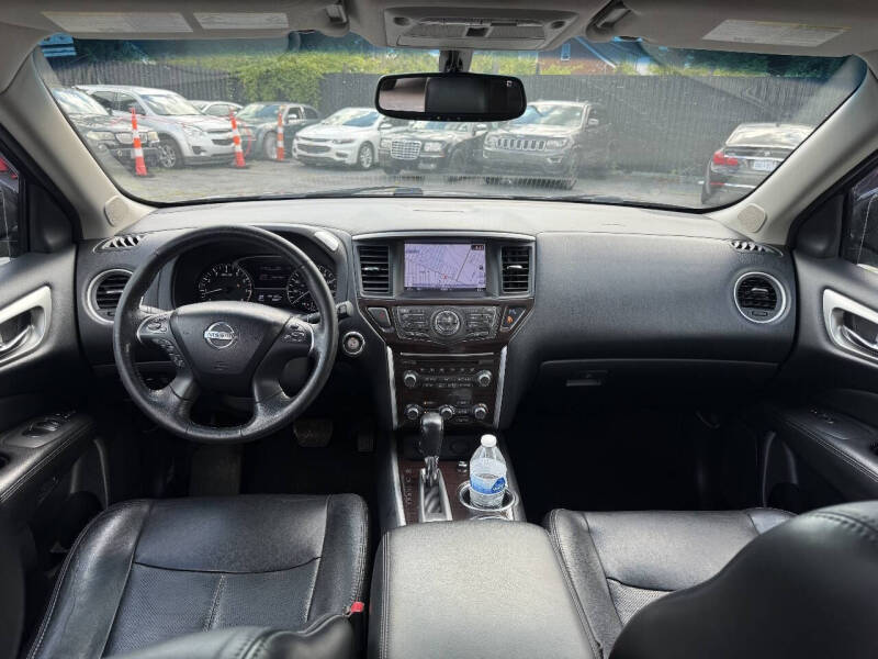 2014 Nissan Pathfinder Platinum