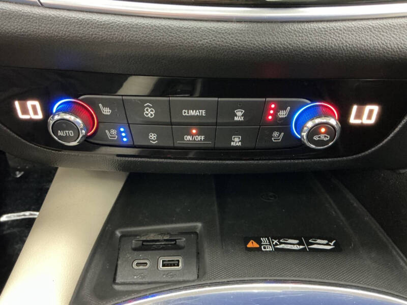 2022 Buick Enclave Premium