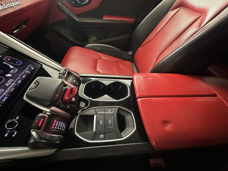 2019 Lamborghini Urus