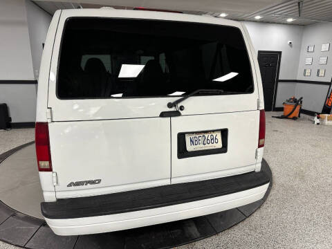 2002 Chevrolet Astro LS