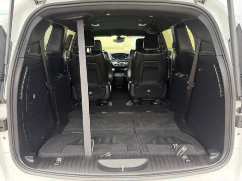 2024 Chrysler Pacifica Plug-In Hybrid Select