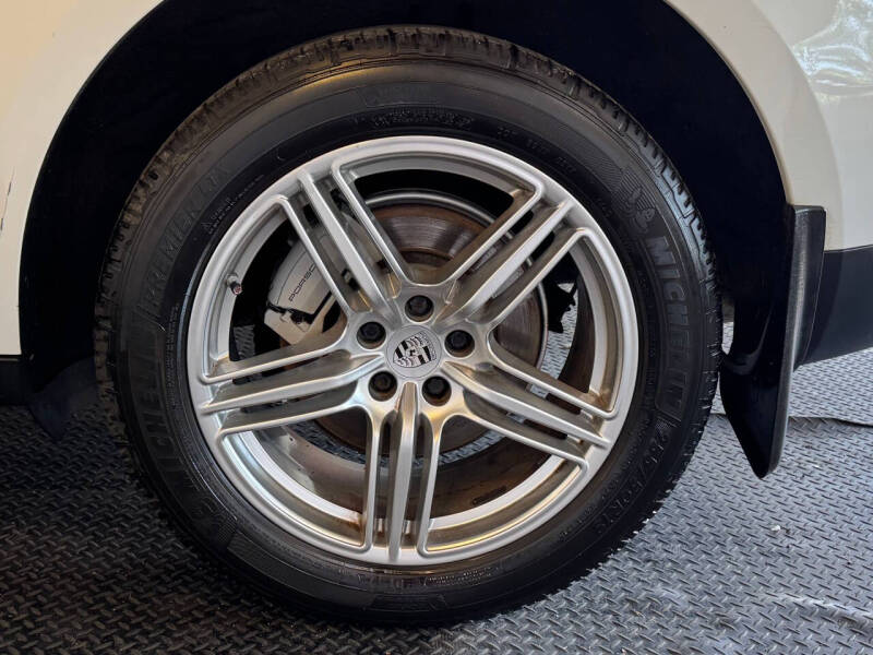 2015 Porsche Macan S