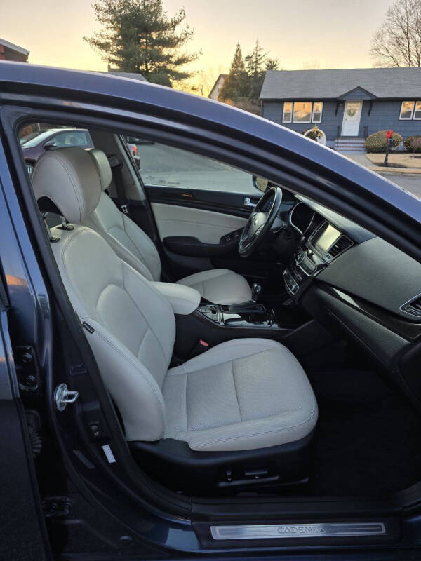 2014 Kia Cadenza Premium