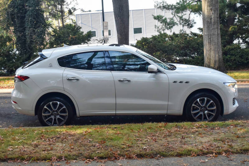 2021 Maserati Levante