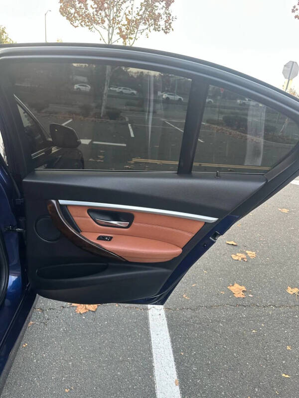 2017 BMW 3 Series 330e iPerformance