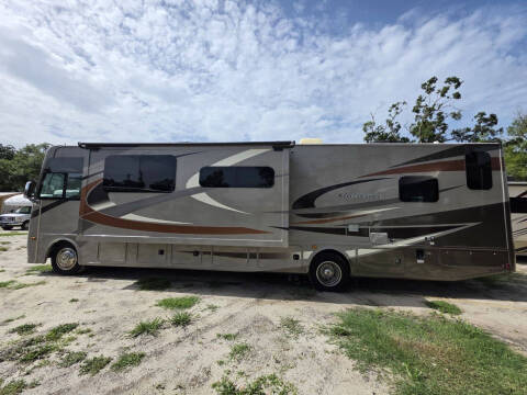 2016 Thor Motor Coach Hurricane
