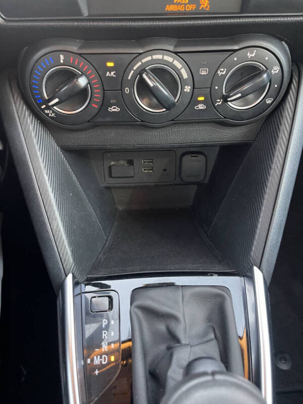 2019 Toyota Yaris XLE