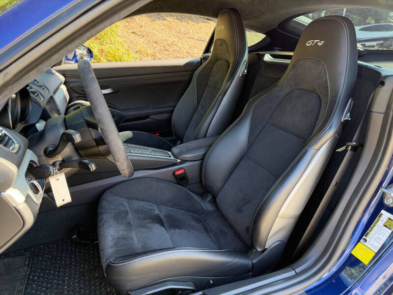 2020 Porsche 718 Cayman GT4