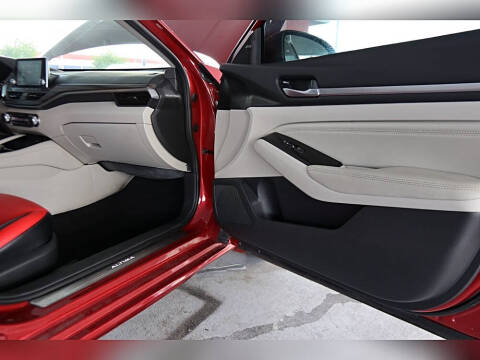 2022 Nissan Altima 2.5 SL