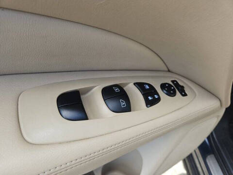 2016 Nissan Pathfinder Platinum