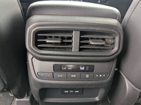 2024 Honda Pilot EX-L w/Rear Captain's Chairs