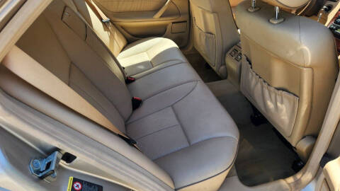 2001 Mercedes-Benz E-Class E 320