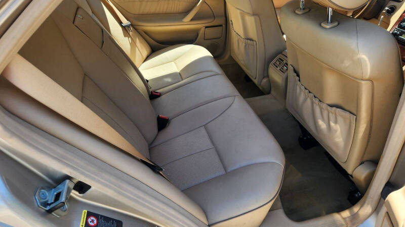 2001 Mercedes-Benz E-Class E 320