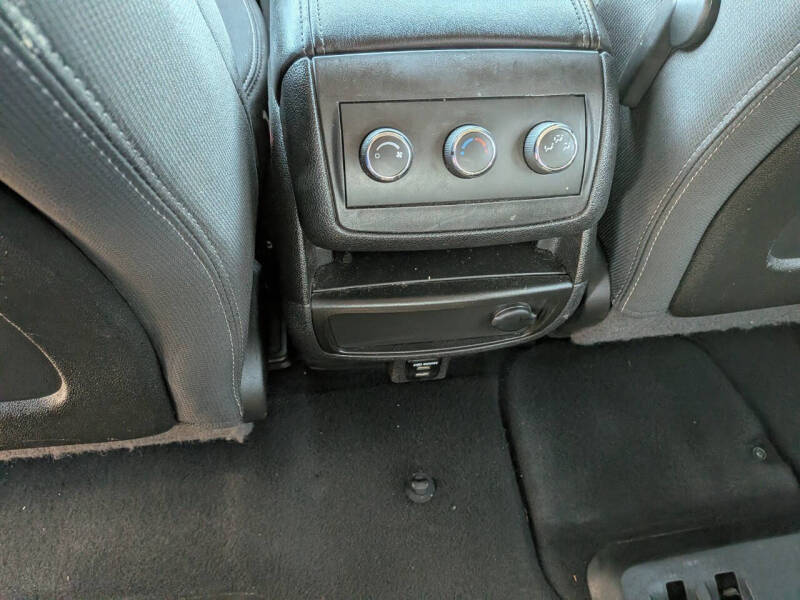 2016 GMC Acadia SLE-2