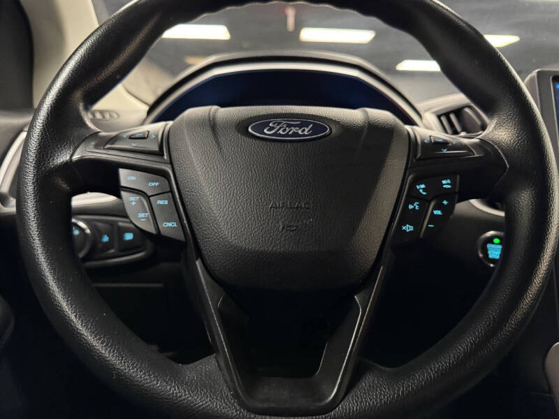 2021 Ford Edge SE