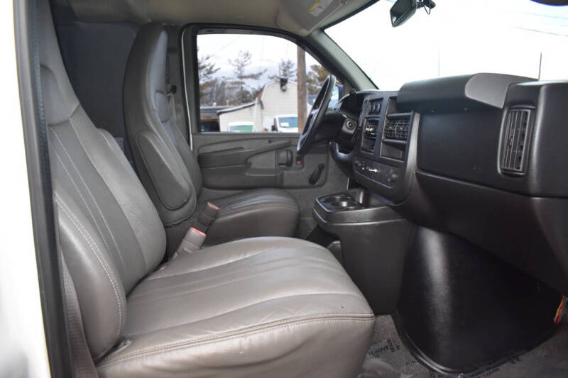 2013 Chevrolet Express Cargo Work Van photo 55