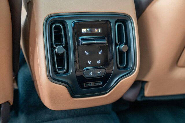 2021 Aston Martin DBX