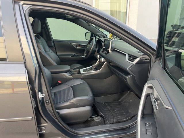 2020 Toyota RAV4 Hybrid XSE