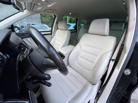 2016 Volkswagen Touareg VR6 Sport