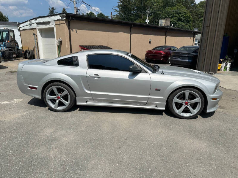 2007 Ford Mustang GT Deluxe