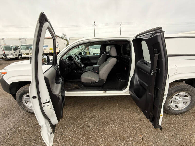 2020 Toyota Tacoma SR