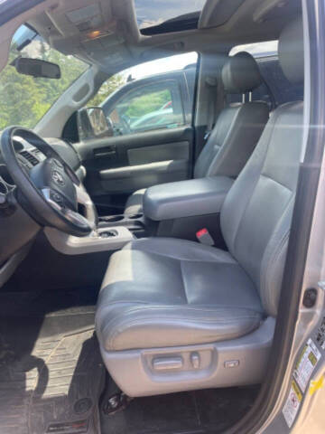 2016 Toyota Sequoia SR5