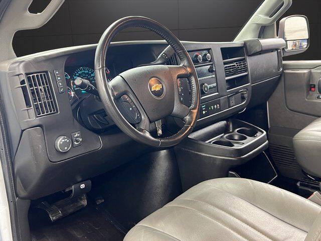2023 Chevrolet Express 2500