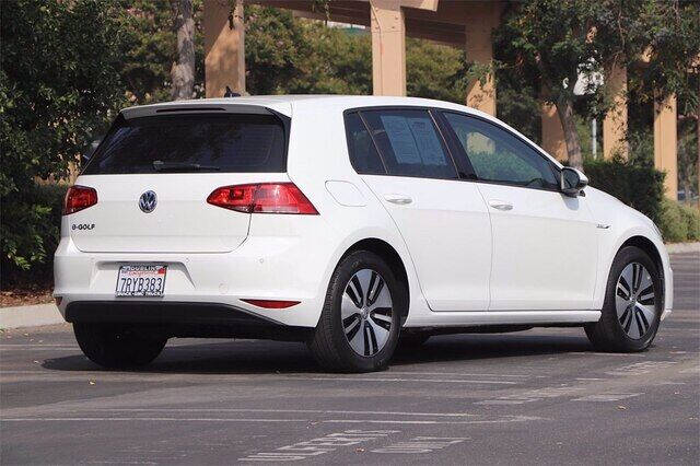 2015 Volkswagen e-Golf SEL Premium