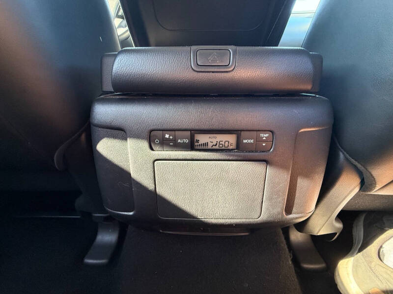 2023 Nissan Armada SV