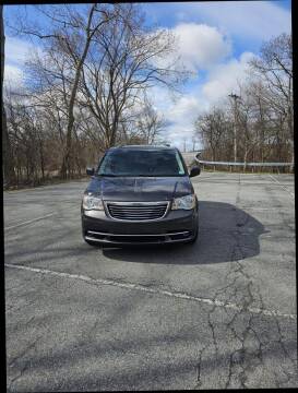 2016 Chrysler Town and Country for sale at T & Q Auto in Cohoes NY
