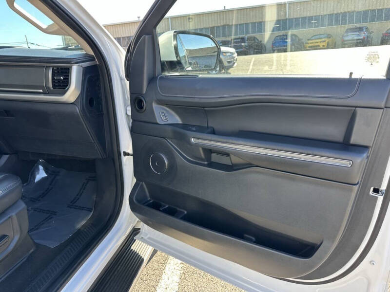 2023 Ford Expedition XLT